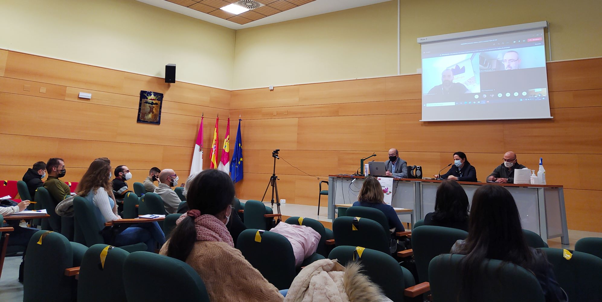 Un seminario profundiza en la historia y cultura del azafrán desde el siglo XV